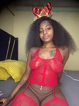 Snapshot of Sasha-smiles chatting on December 2025 05:38:02 AM Sasha-smiles online show from December 2025 05:38:02 AM