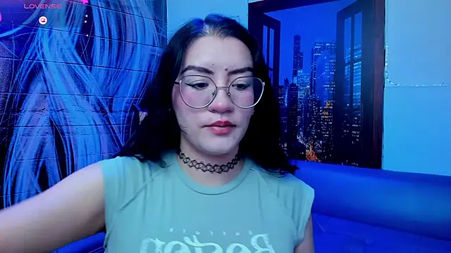 Snapshot of Violetaa_diazz chatting on January 2025 09:09:02 PM Violetaa diazz online show from January 2025 09:09:02 PM