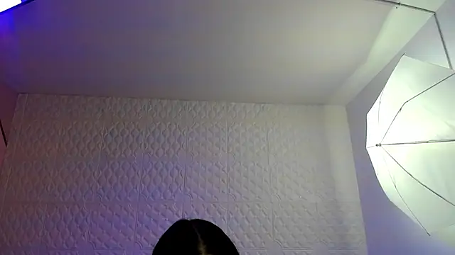 Violetaa diazz online show from November 2025 09:26:01 PM