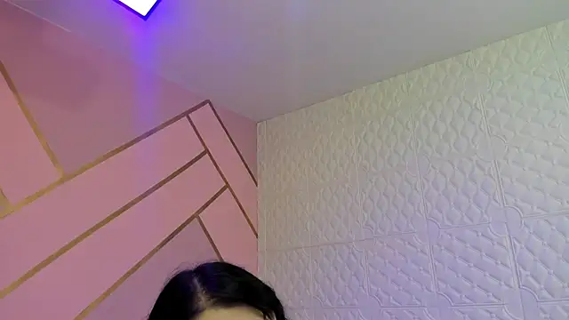 Violetaa diazz online show from November 2025 04:05:01 AM