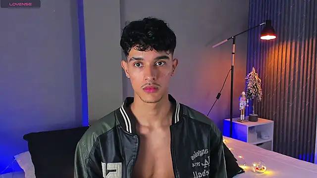 Busterspinter online show from December 2024 06:53:01 AM