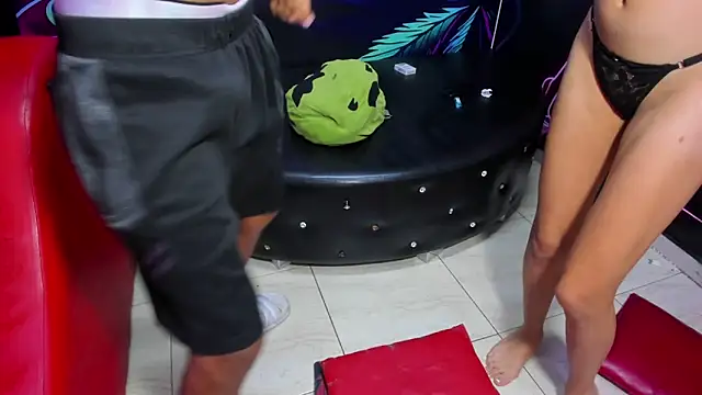 Living room online show from February 2026 11:33:01 PM