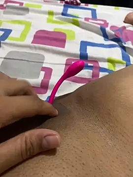 ANYLU19 online show from February 2025 05:18:02 AM