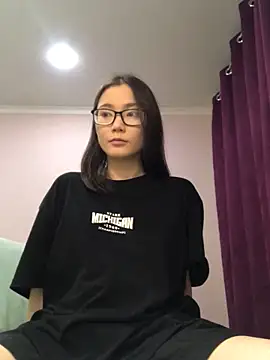 Snapshot of Milka23 chatting on December 2024 01:28:02 PM Milka23 online show from December 2024 01:28:02 PM