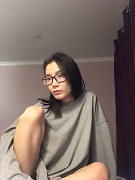 Snapshot of Milka23 chatting on December 2024 02:42:01 PM Milka23 online show from December 2024 02:42:01 PM