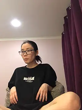 Snapshot of Milka23 chatting on December 2024 04:08:02 PM Milka23 online show from December 2024 04:08:02 PM