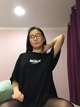 Snapshot of Milka23 chatting on January 2025 04:48:02 PM Milka23 online show from January 2025 04:48:02 PM