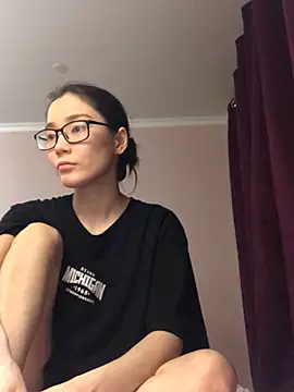 Snapshot of Milka23 chatting on January 2025 01:52:01 PM Milka23 online show from January 2025 01:52:01 PM