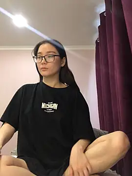 Snapshot of Milka23 chatting on January 2025 09:15:02 AM Milka23 online show from January 2025 09:15:02 AM