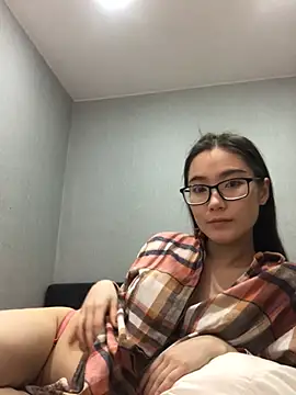 Snapshot of Milka23 chatting on February 2025 11:12:01 AM Milka23 online show from February 2025 11:12:01 AM