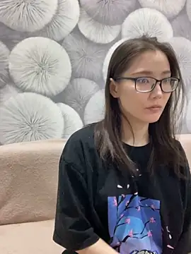 Snapshot of Milka23 chatting on March 2025 03:56:01 PM Milka23 online show from March 2025 03:56:01 PM