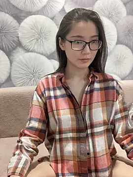 Snapshot of Milka23 chatting on March 2025 08:52:02 PM Milka23 online show from March 2025 08:52:02 PM