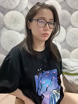 Snapshot of Milka23 chatting on March 2025 05:50:02 PM Milka23 online show from March 2025 05:50:02 PM