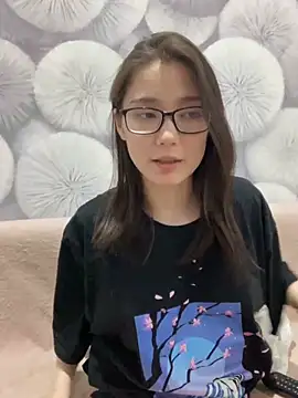 Snapshot of Milka23 chatting on March 2025 08:54:01 PM Milka23 online show from March 2025 08:54:01 PM