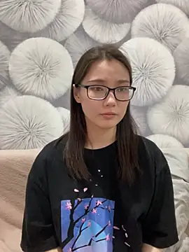 Snapshot of Milka23 chatting on March 2025 11:32:01 AM Milka23 online show from March 2025 11:32:01 AM