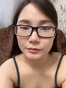 Milka23 online show from November 2025 11:07:01 AM