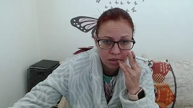 Snapshot of LadyHellene chatting on April 2026 10:09:01 AM LadyHellene online show from April 2026 10:09:01 AM