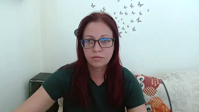 Snapshot of LadyHellene chatting on April 2026 08:20:01 AM LadyHellene online show from April 2026 08:20:01 AM