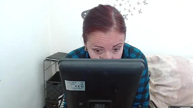Snapshot of LadyHellene chatting on April 2026 12:29:02 PM LadyHellene online show from April 2026 12:29:02 PM