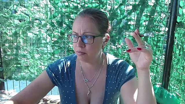 Snapshot of LadyHellene chatting on May 2026 07:04:01 AM LadyHellene online show from May 2026 07:04:01 AM