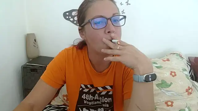Snapshot of LadyHellene chatting on July 2026 06:22:02 AM LadyHellene online show from July 2026 06:22:02 AM