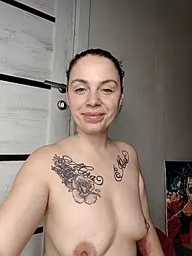 Snapshot of Lola_Hale chatting on March 2025 05:58:01 PM Lola Hale online show from March 2025 05:58:01 PM