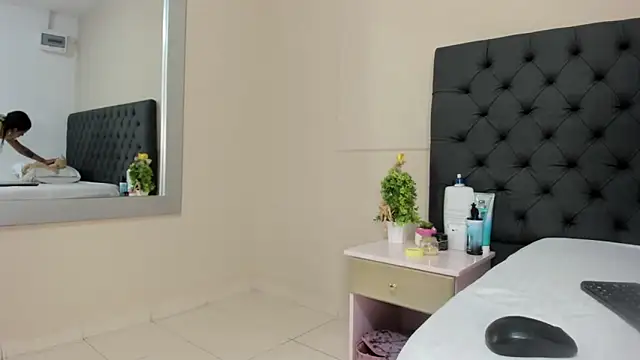  candy jade  online show from April 2026 12:44:02 PM