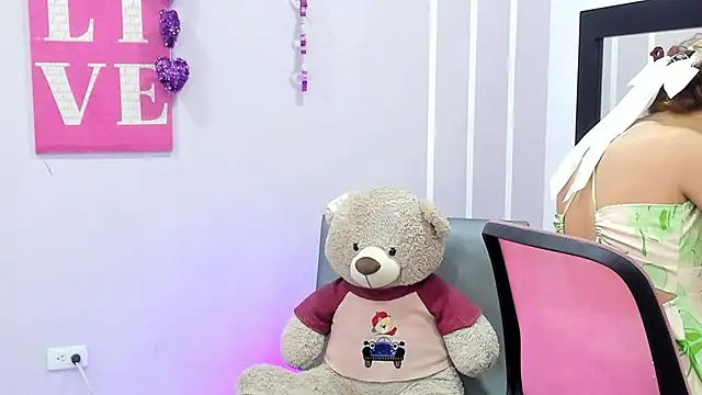 Andy Gamboa online show from February 2025 11:43:01 AM