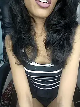 Snapshot of glam_goddess chatting on December 2024 09:01:01 PM glam goddess online show from December 2024 09:01:01 PM