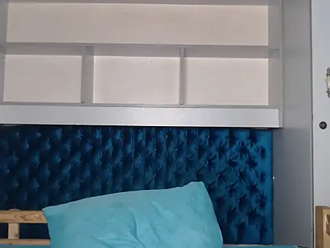 Snapshot of Zeeyonce696 chatting on January 2025 12:28:01 AM Zeeyonce696 online show from January 2025 12:28:01 AM