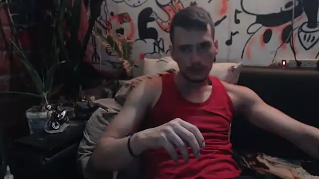 Snapshot of roystonee01 chatting on April 2026 01:55:02 AM roystonee01 online show from April 2026 01:55:02 AM