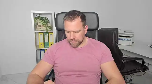 Snapshot of John-E-Dough chatting on January 2025 03:51:02 AM John-E-Dough online show from January 2025 03:51:02 AM