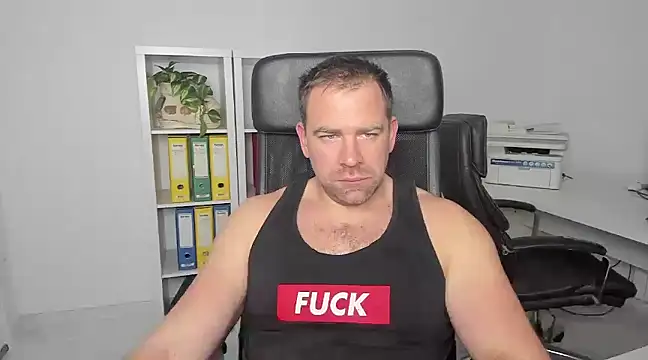 Snapshot of John-E-Dough chatting on January 2025 04:25:02 AM John-E-Dough online show from January 2025 04:25:02 AM