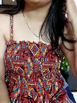 Snapshot of santurmom chatting on February 2025 08:25:02 PM santurmom online show from February 2025 08:25:02 PM