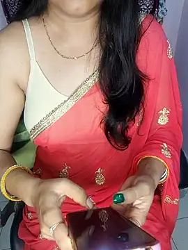 Snapshot of santurmom chatting on September 2025 08:19:01 PM santurmom online show from September 2025 08:19:01 PM