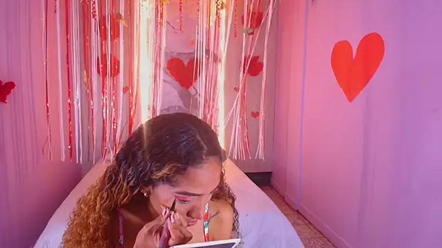 Charlotte Love10 online show from February 2025 12:14:02 PM