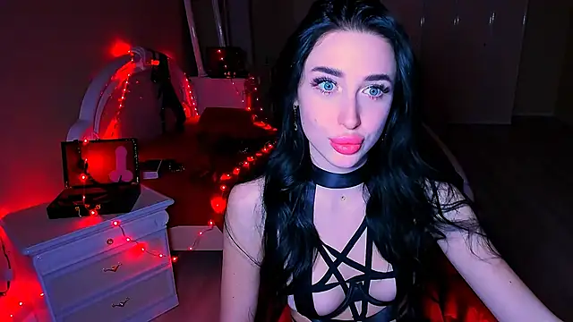 Snapshot of lovely_desire chatting on January 2025 05:51:02 PM lovely desire online show from January 2025 05:51:02 PM