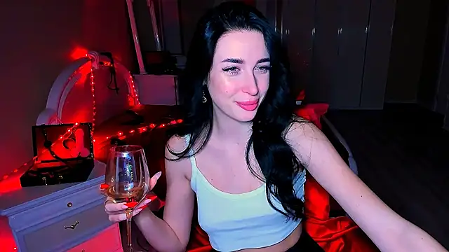 Snapshot of lovely_desire chatting on January 2025 06:00:01 PM lovely desire online show from January 2025 06:00:01 PM