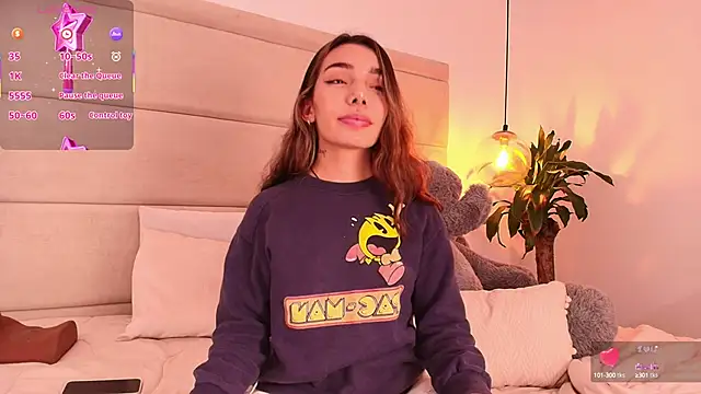 Mollymoon1 online show from September 2025 07:08:01 PM