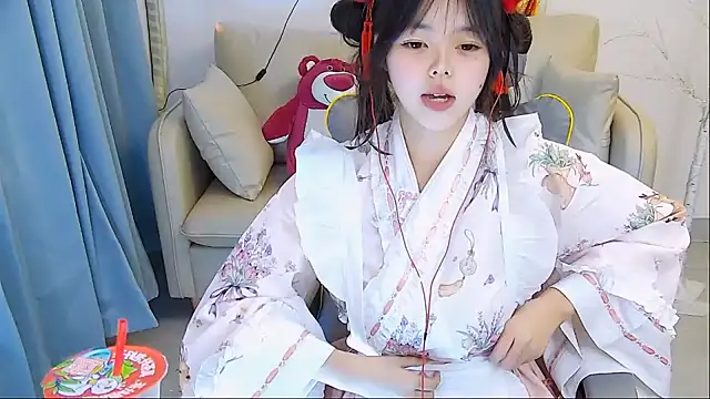 mango-a online show from December 2024 01:39:02 PM