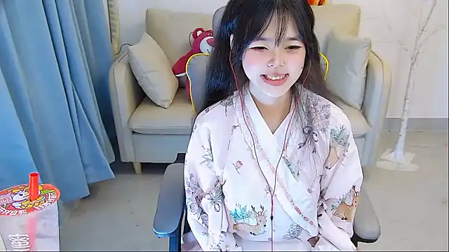 mango-a online show from December 2024 12:35:01 PM