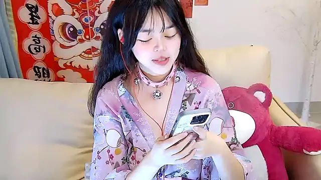 mango-a online show from February 2025 12:47:01 PM