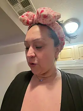 Snapshot of AlyssiaAmoreXO chatting on March 2026 03:18:01 PM AlyssiaAmoreXO online show from March 2026 03:18:01 PM