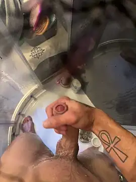 Snapshot of lescro95_ chatting on October 2025 03:13:01 PM lescro95 online show from October 2025 03:13:01 PM