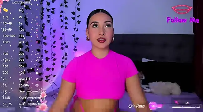 Snapshot of charlotte_james0 chatting on December 2024 01:43:01 AM charlotte james0 online show from December 2024 01:43:01 AM