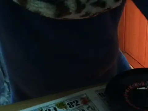 VeneRed online show from November 2025 05:02:02 AM