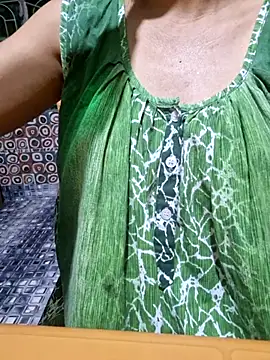 Melody Shyla online show from October 2025 09:42:02 PM