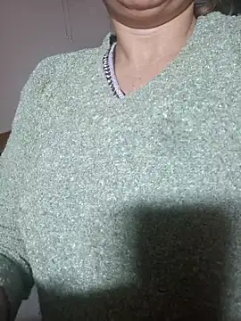 Melody Shyla online show from December 2025 11:12:02 PM