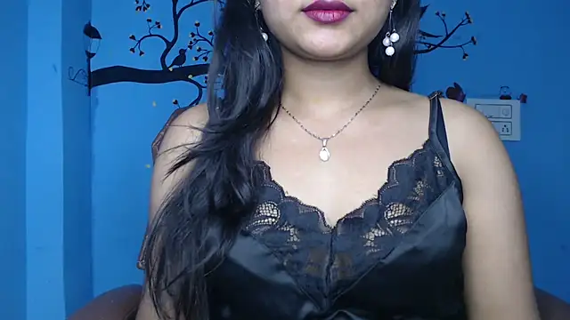 Snapshot of Wish_Queen chatting on April 2026 06:10:01 PM Wish Queen online show from April 2026 06:10:01 PM