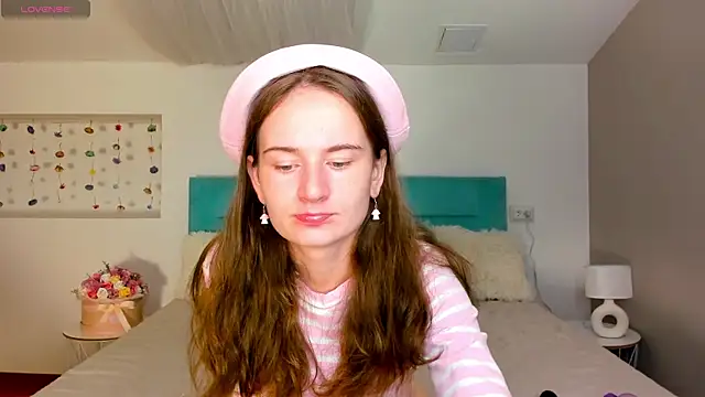 Snapshot of L1ittle_kitty_ chatting on September 2025 05:29:01 AM L1ittle kitty online show from September 2025 05:29:01 AM